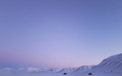 Voyager là où l’hiver impose son rythme : Svalbard, Laponie et haute montagne